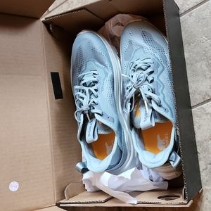 sorel kinetic breakthru day lace